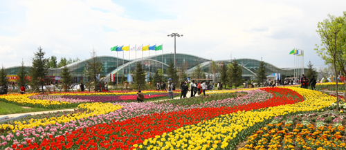 Shunyi's international flower base leads China's flower industry