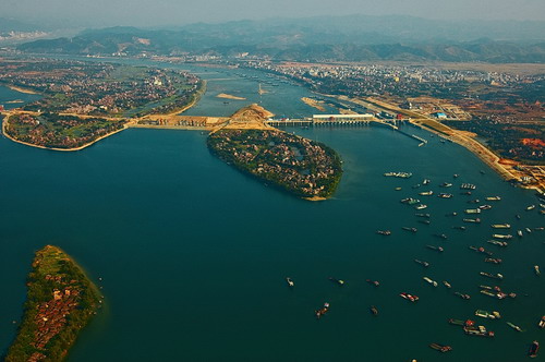 Water transport hubs