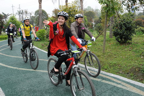 The first cyling events held in Wenjiang