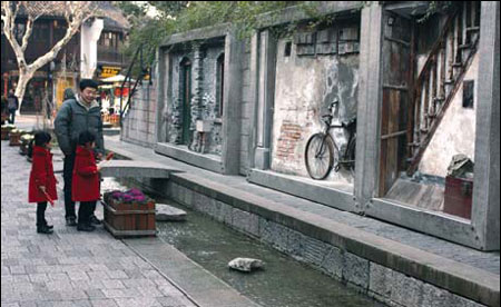 Hangzhou: Portal to the past