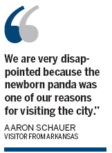 US mourns death of week-old panda