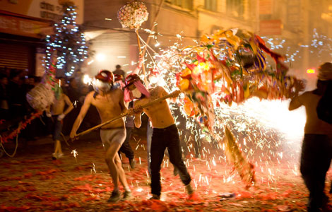 Many facets of Lantern Festival across China