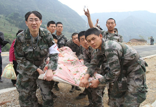 First air-lift medical team withdraws from Lushan quake zone