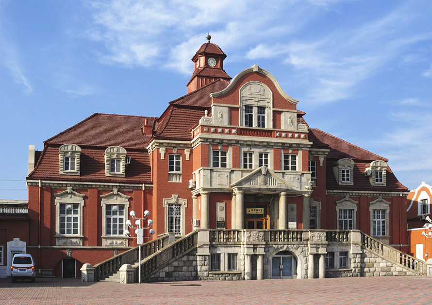 Main House of the West Railway Station in Tianjin