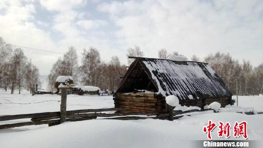 First snowfall blankets Kanas scenic area