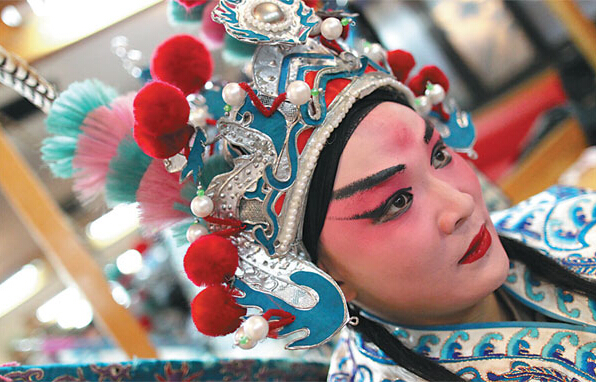 Sichuan Opera actor