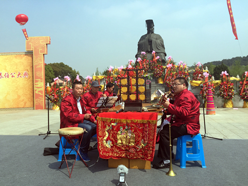 Descendants of Wu from around the world worship ancestor, Taibo