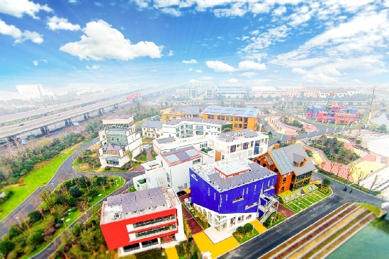 汉能参建全国首个绿色建筑主题公园