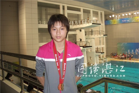 Zhanjiang divers claim international gold medals