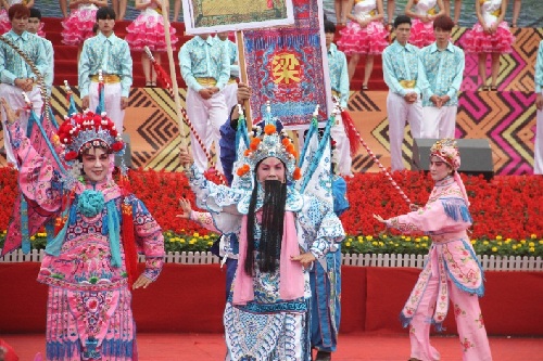 Yizhou holds Liu Sanjie cultural festival