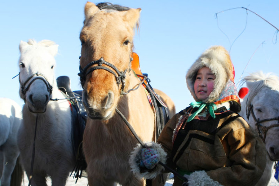 Nadam Fair underway in snow-covered Xinlinhot, Inner Mongolia