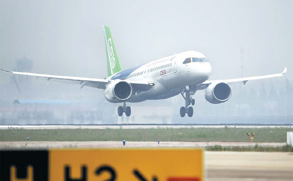 First Chinese airliner puts aviation on global map