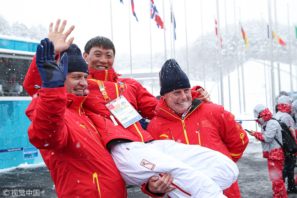 Chinese Paralympic athletes welcomed at Olympic Village in Pyeongchang