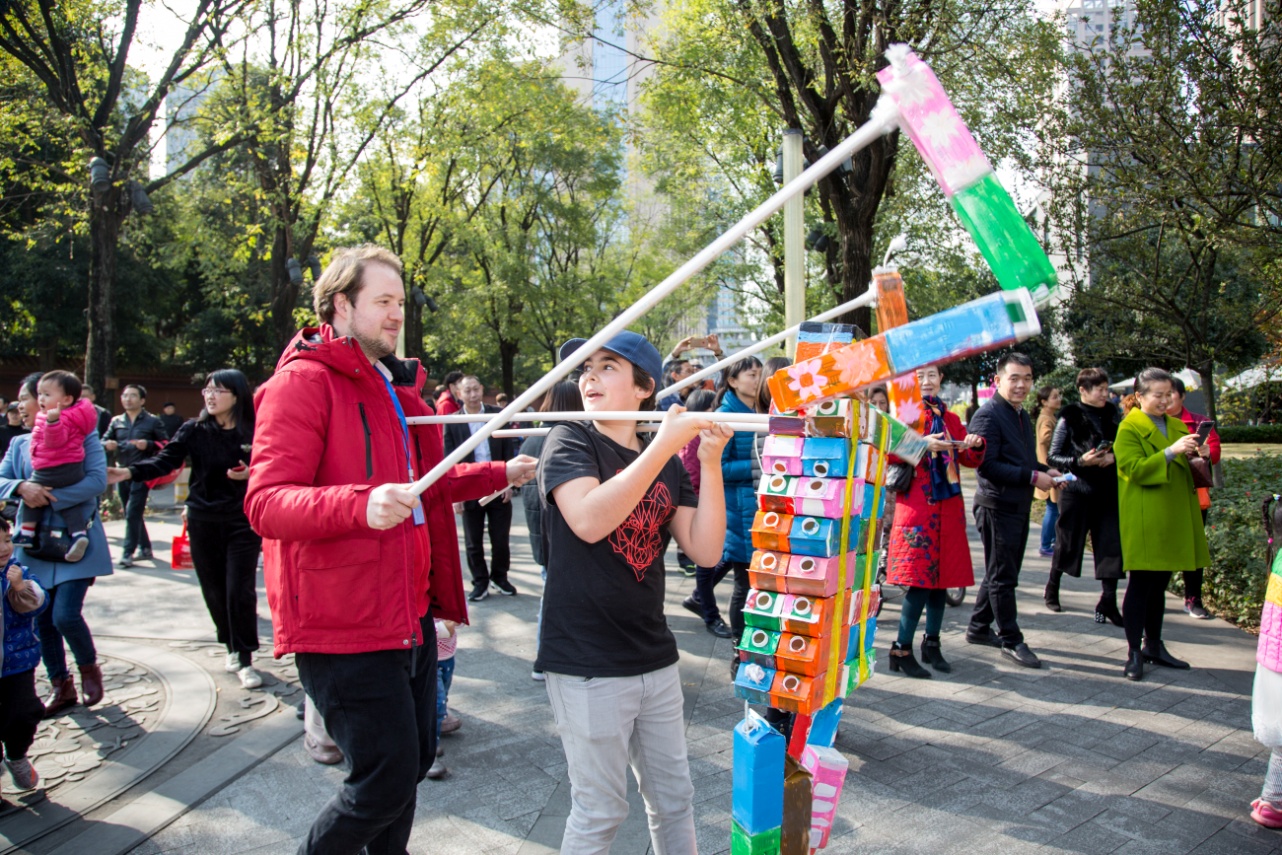Art carnival in Chengdu builds cultural bridge for residents