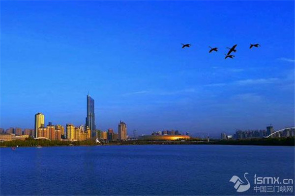 Sanmenxia: from industrial base to city of swans