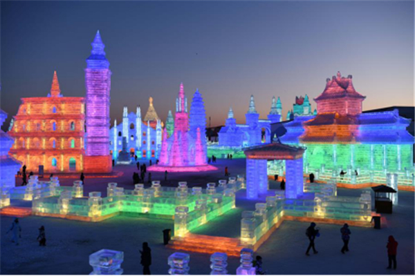 Enjoy winter fun in Harbin Ice and Snow World