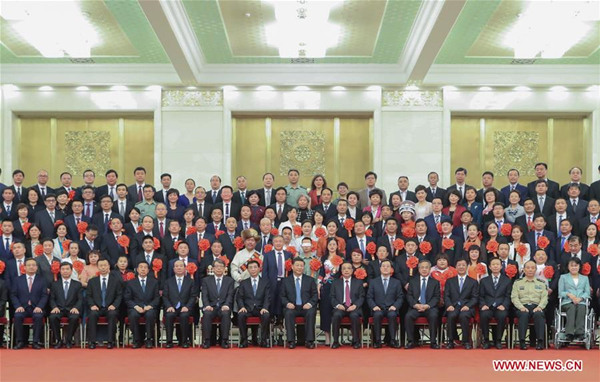 Xi meets role models with disabilities, their outstanding supporters