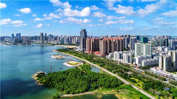 Zhanjiang boasts appealing environment