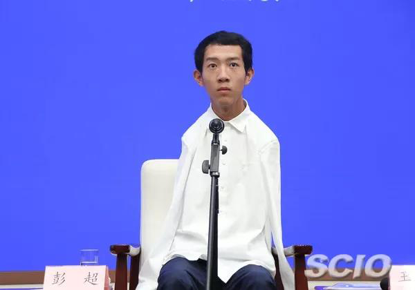 Role models with disabilities, their supporters share stories with Chinese and foreign reporters