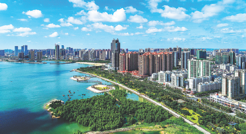 Zhanjiang eyes development of green industries