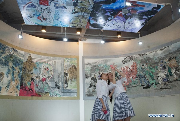 Jiang Bibo's art exhibition opens in Chongqing