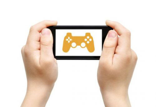 Entrepreneur promotes mobile game service