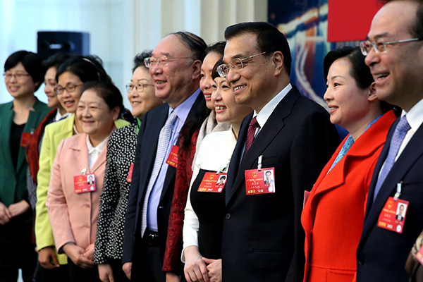Premier Li stresses the course for growth