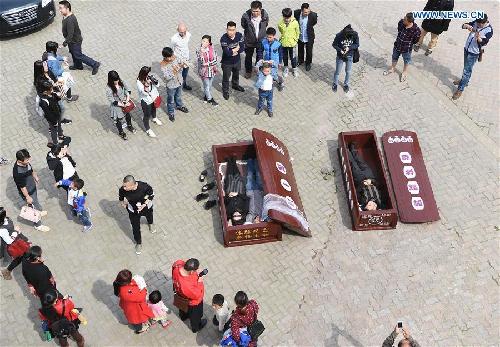 Activity on warning drunk driving held in SW China