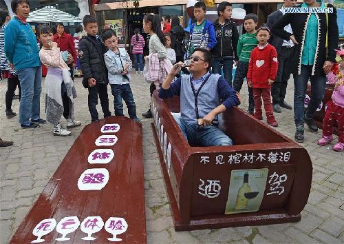 Activity on warning drunk driving held in SW China