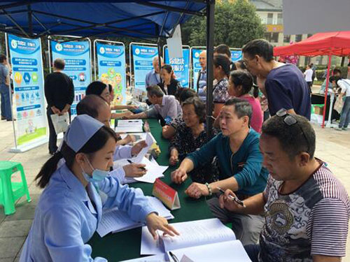 Liangjiang starts to provide family doctor service