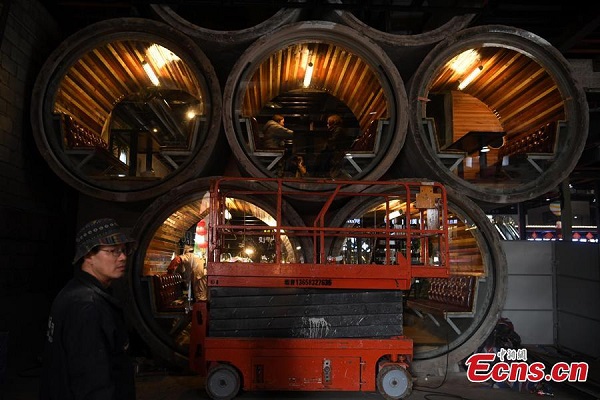 Chongqing café highlights cement pipes, local culture