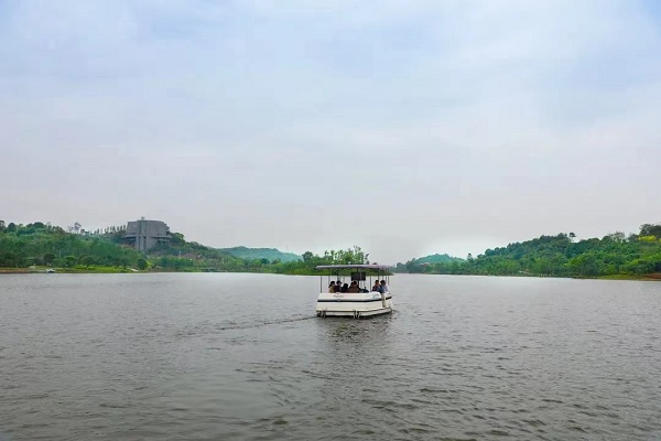 1st L4 autonomous sightseeing boat begins trial operations