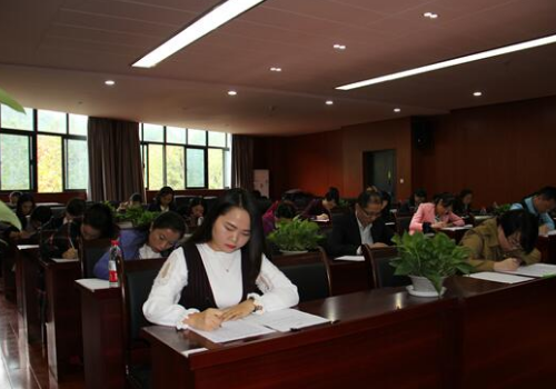 Top marks for teachers in Liangjiang New Area