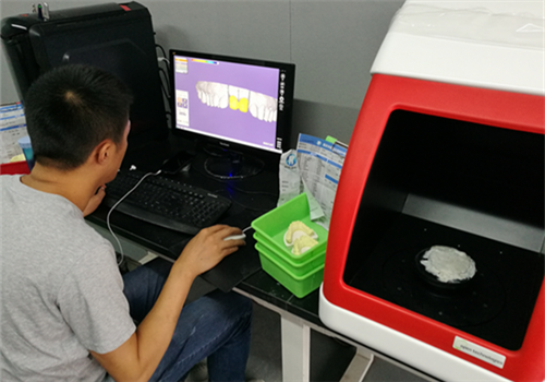 3D printer fills gap in dental market
