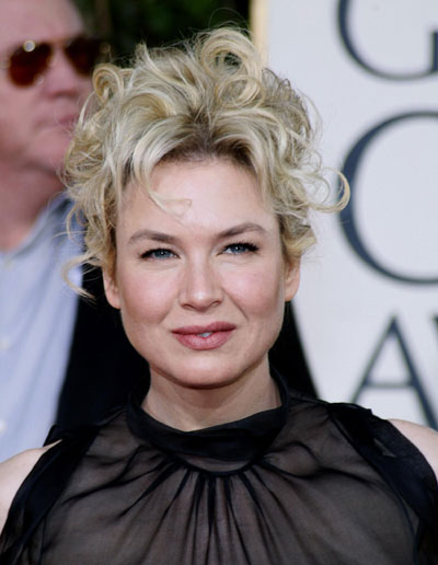 Renee Zellweger arrives at the 66th annual Golden Globe awards