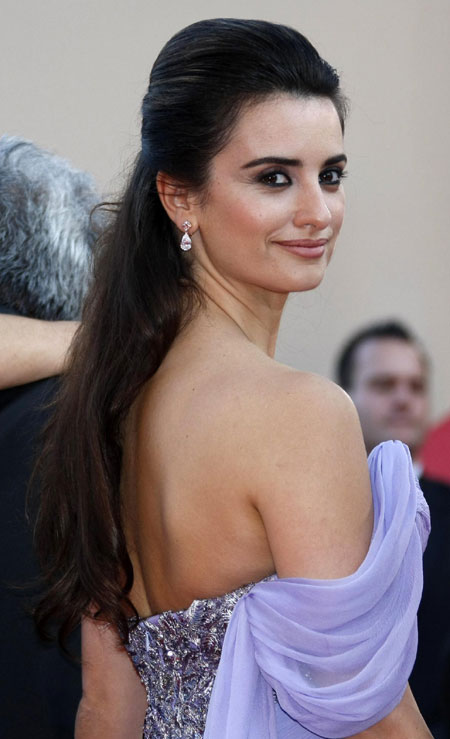 Cast member Cruz arrives on the red carpet for the screening of film at Cannes