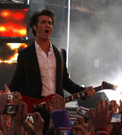 Stars shine at 2009 MuchMusic Video Awards in Toronto