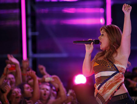 Stars shine at 2009 MuchMusic Video Awards in Toronto