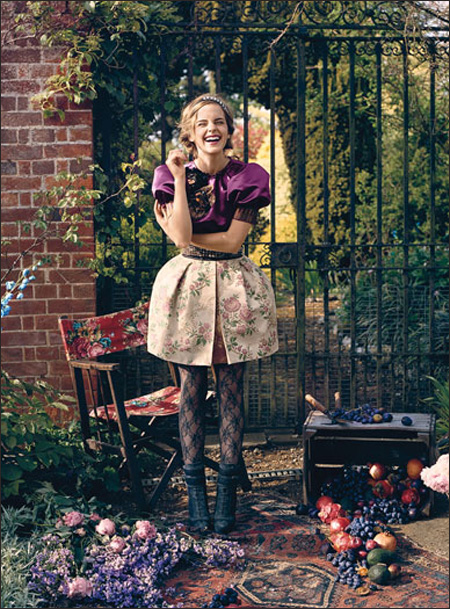 Emma Watson covers teen Vogue august 2009