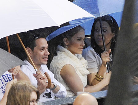 Jennifer Lopez and Marc Anthony watch MLB interleague baseball game