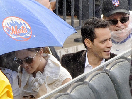 Jennifer Lopez and Marc Anthony watch MLB interleague baseball game