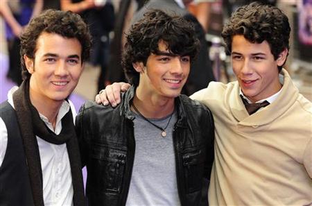 Jonas Brothers top U.S. charts, but sales slide