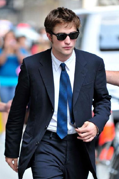 robert pattinson latest pictures. Latest Photos:Robert Pattinson