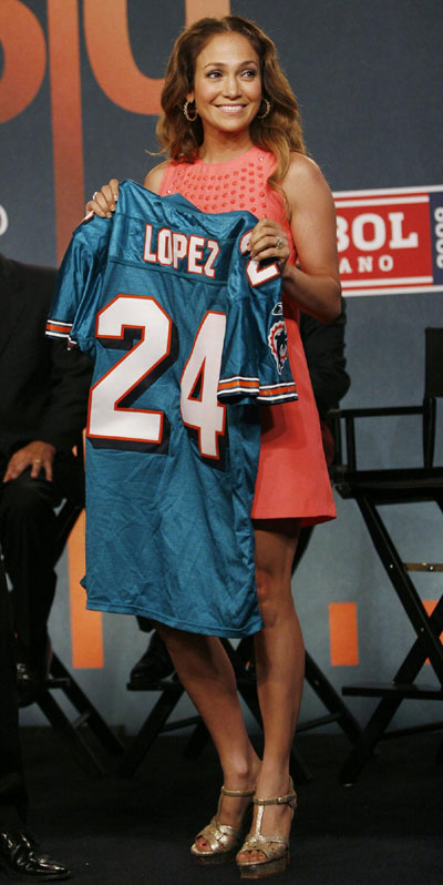 what is jennifer lopez husband name. Jennifer Lopez holds a Miami