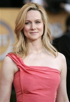 Laura Linney to star in cancer comedy on TV