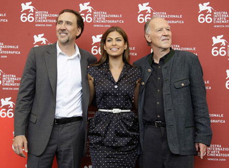 Nicolas Cage and Eva Mendes on red carpet at the 66th Venice Film Festival