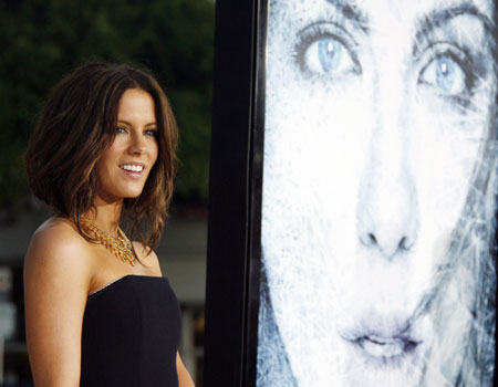 Kate Beckinsale arrives at the premiere of the film 