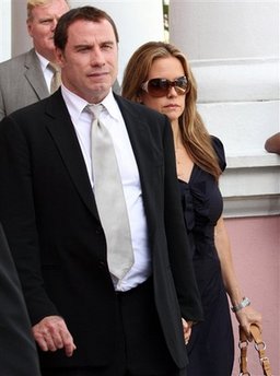 Travolta testifies at Bahamas extortion trial