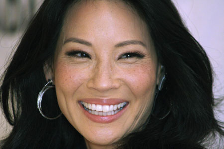 Lucy Liu attends news conference in Mexico City