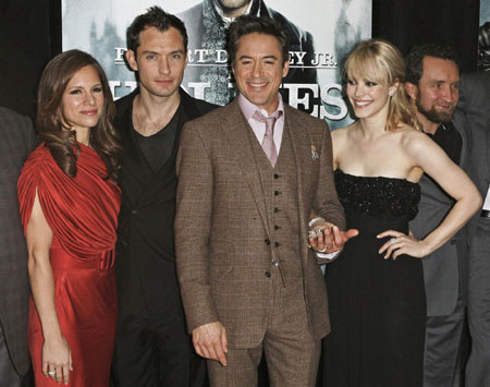 Jude Law and other celebs attend the premiere of 